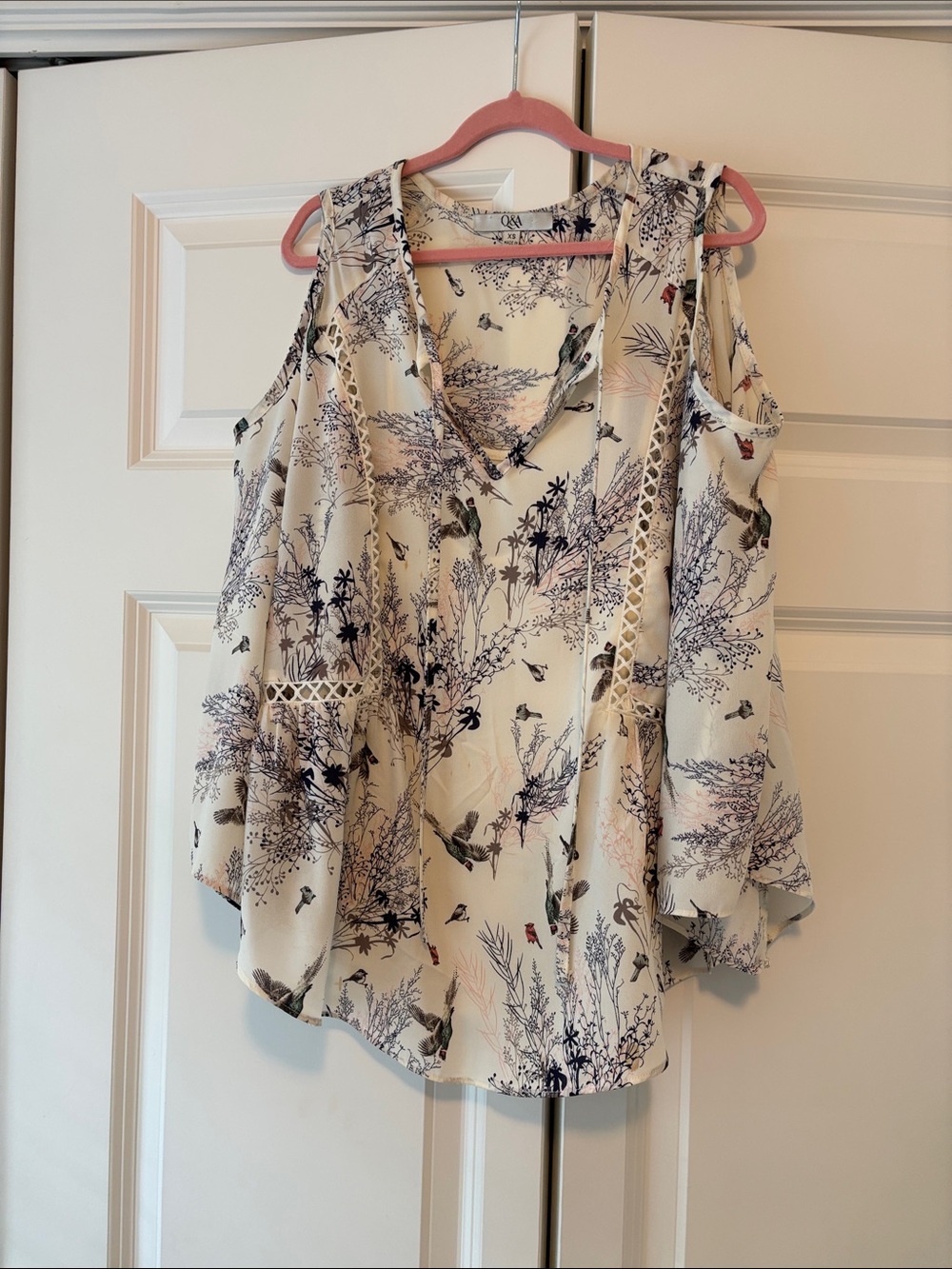 Q&A Cold-Shoulder Bird and Botanical Print Blouse Crochet Trim, Tie Neck-Cream